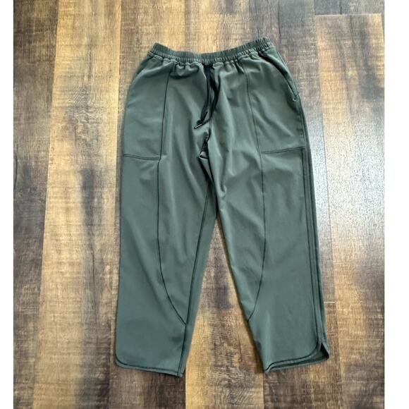 Lululemon Evergreen Final Play Crop *23" Size 6 - Picture 8 of 8
